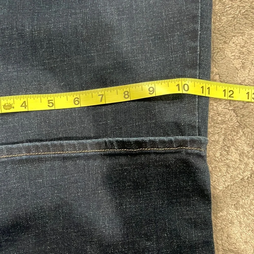 Levi’s dark denim 415 classic boot cut 30 inch inseam high rise - Picture 8 of 9
